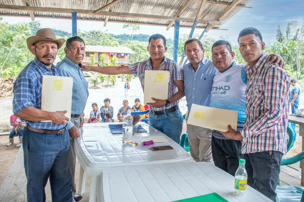 ¡Prefecto mantuvo reunión de trabajo en la comunidad Sharup!