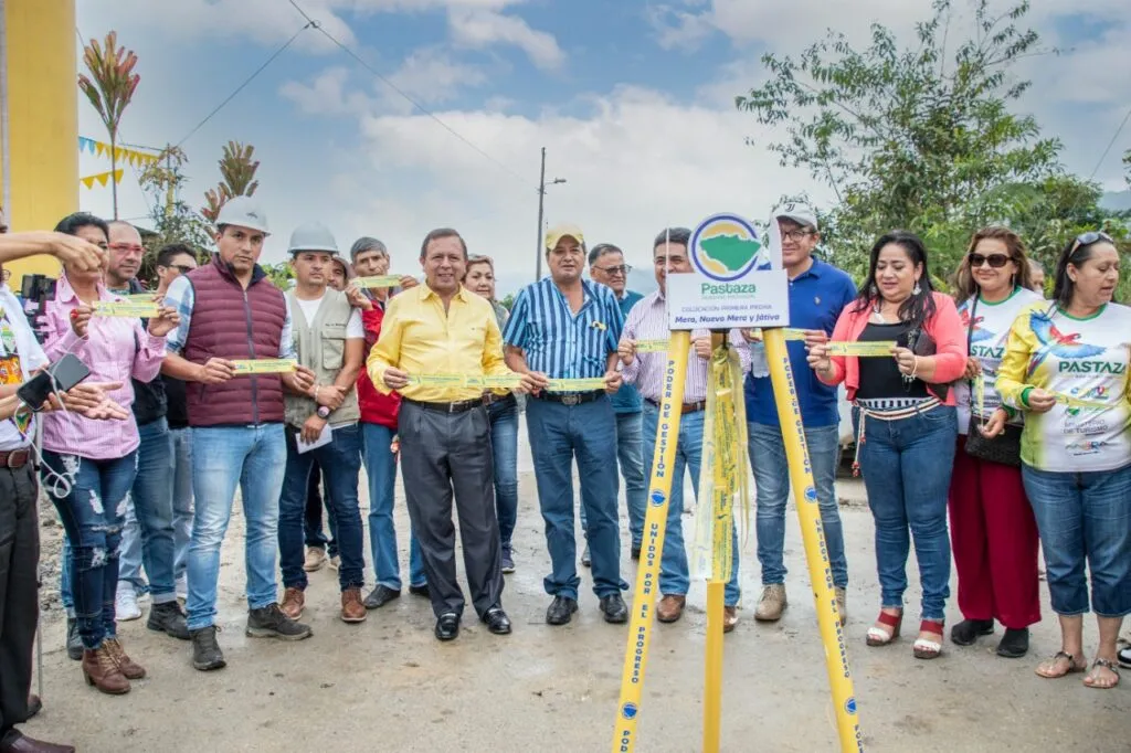 Inician obras para el desarrollo productivo y turístico de Mera.