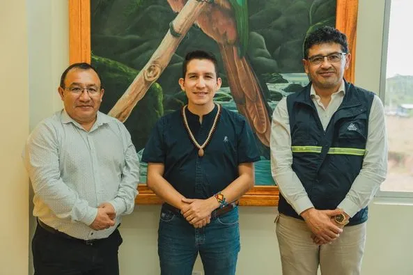 Escuchamos, gestionamos y articulamos acciones en todos los sectores.