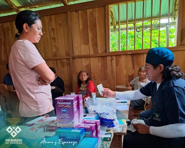 𝑳𝑳𝑬𝑮𝑨𝑴𝑶𝑺 𝑪𝑶𝑵 𝑨𝒀𝑼𝑫𝑨𝑺 𝑬𝑴𝑬𝑹𝑮𝑬𝑵𝑻𝑬𝑺 𝑷𝑨𝑹𝑨 𝑳𝑨 COMUNIDAD DE MORETECOCHA