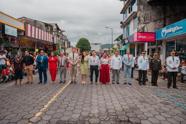 ¡Civismo y amor por Pastaza!